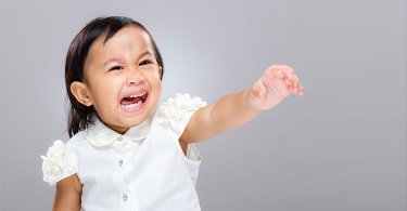 小孩老說我不要！如何搞定兩歲叛逆兒？